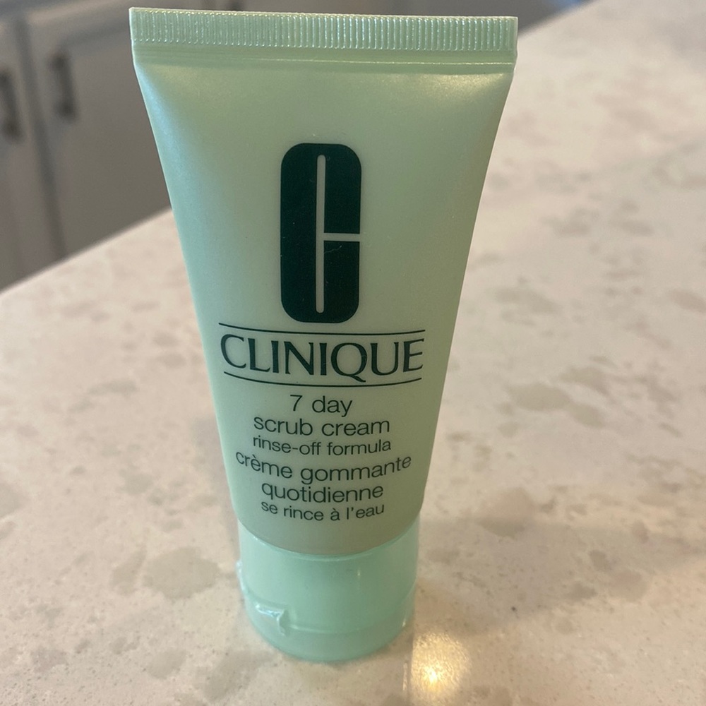 Clinique 7 Day Scrub Cream